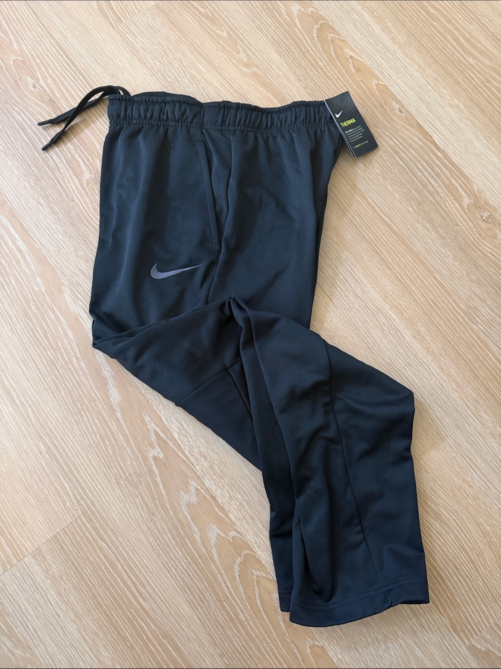 NEW NIKE Men’s Therma Pants with pockets